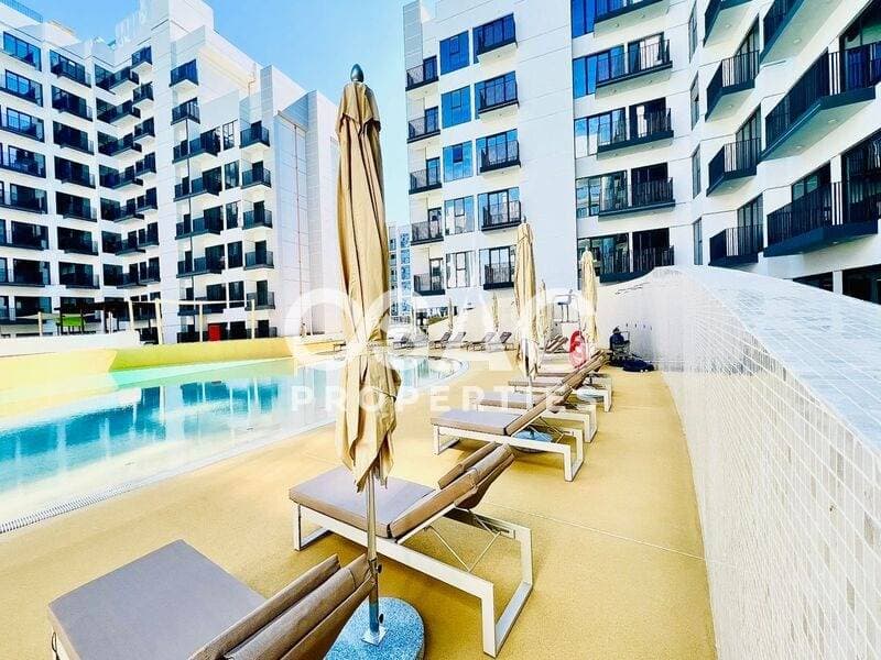 Spacious Modern Studio | Best Community Road View - 2