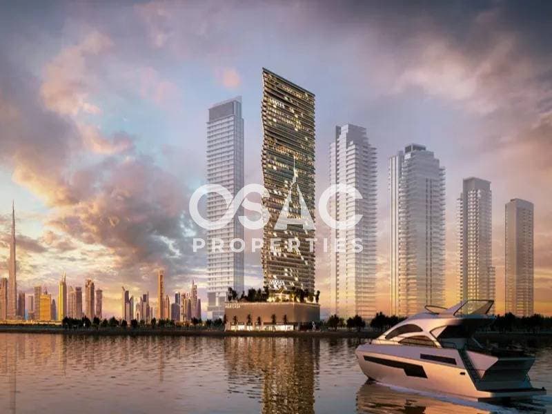 Prime Waterfront Living | Skyline and Sea View - 2