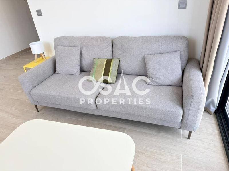 READY TO MOVE / SPACIOUS / BRIGHT - 4