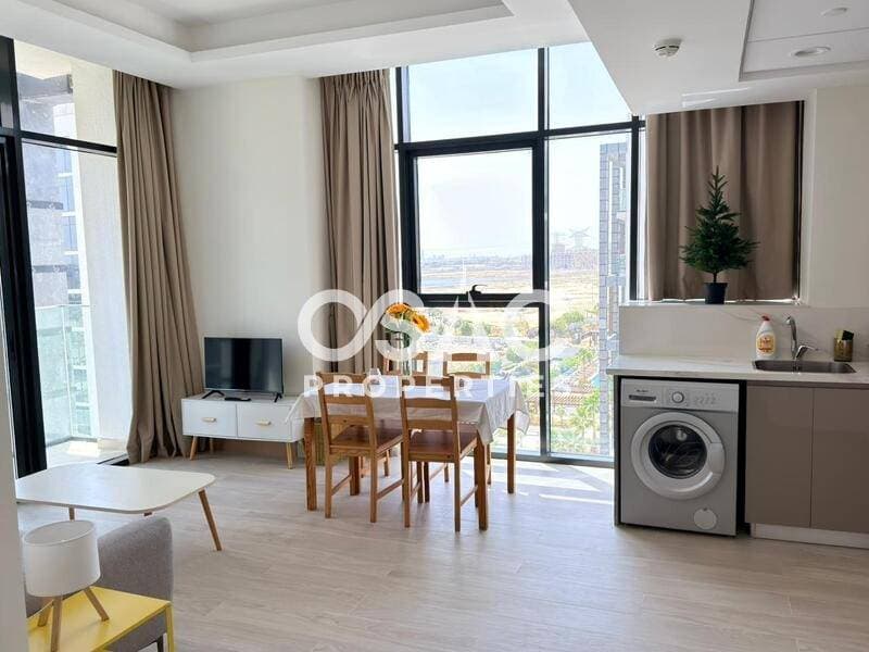 READY TO MOVE / SPACIOUS / BRIGHT - 5