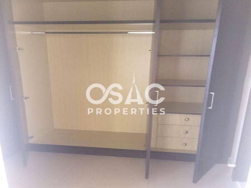 Corner Villa | 3Beds + Maids | Prime Location - 5