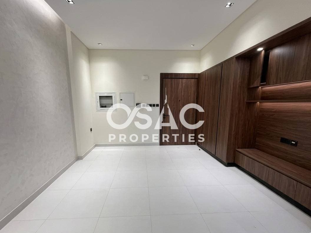 Luxury Living I Brand New I Best Price - 4